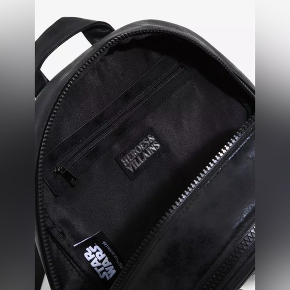 Star Wars X Heroes & Villains Darth Vader Pin Collector Mini Backpack - Picture 4 of 4